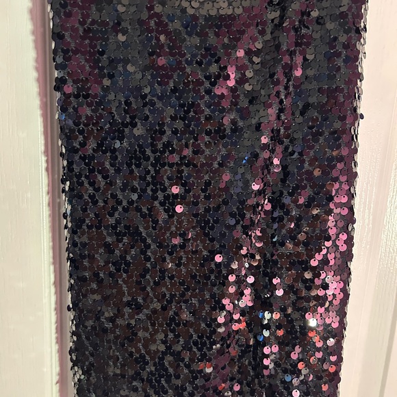 Express black Sequin Fitted Tank Top - Picture 3 of 4